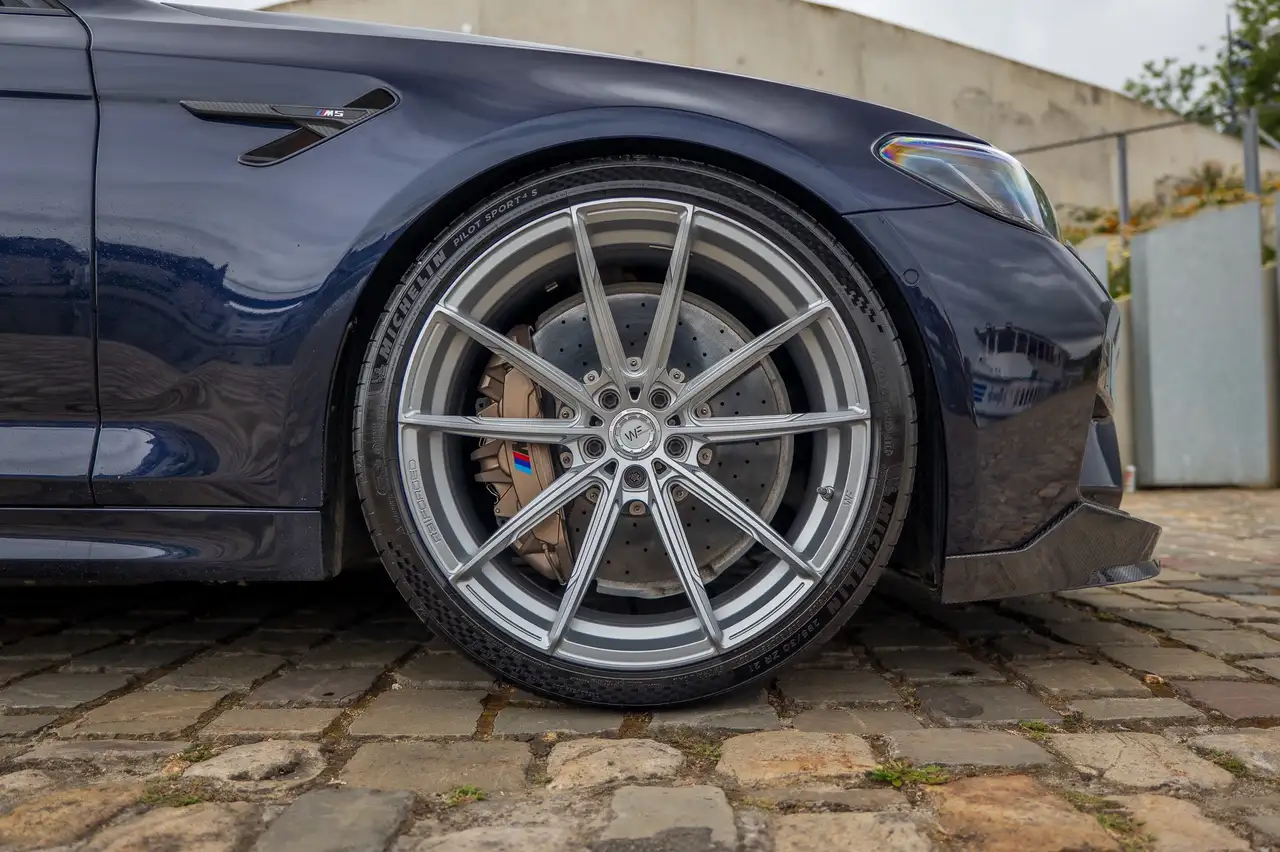 BMW M5 - 12