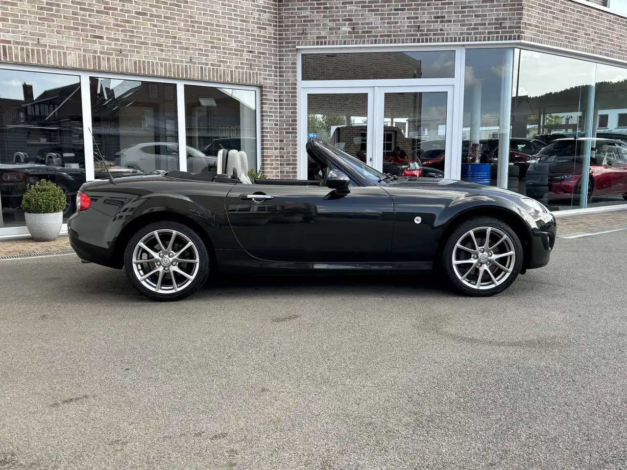 Mazda MX-5 - 6