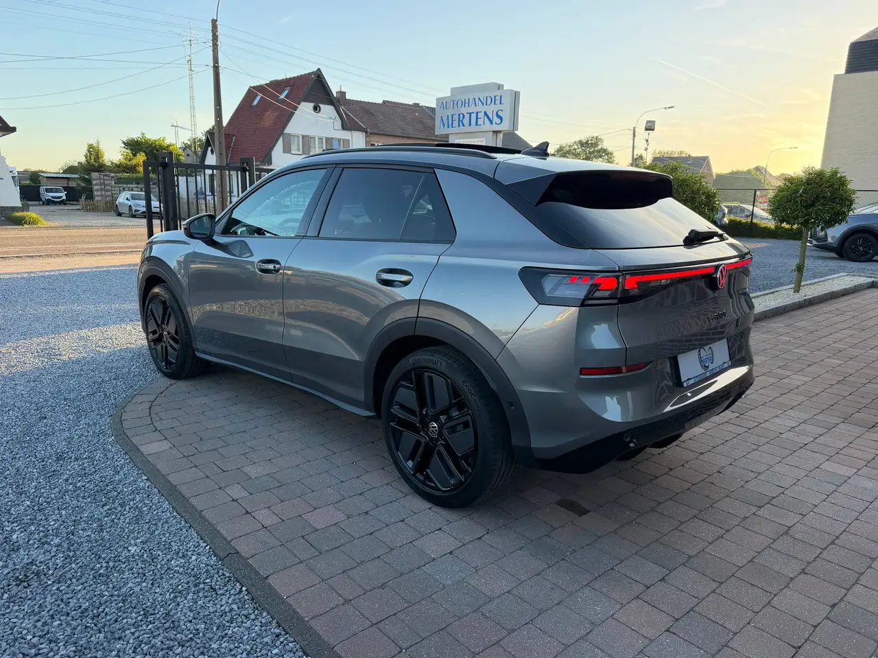 Volkswagen T-Roc - 6