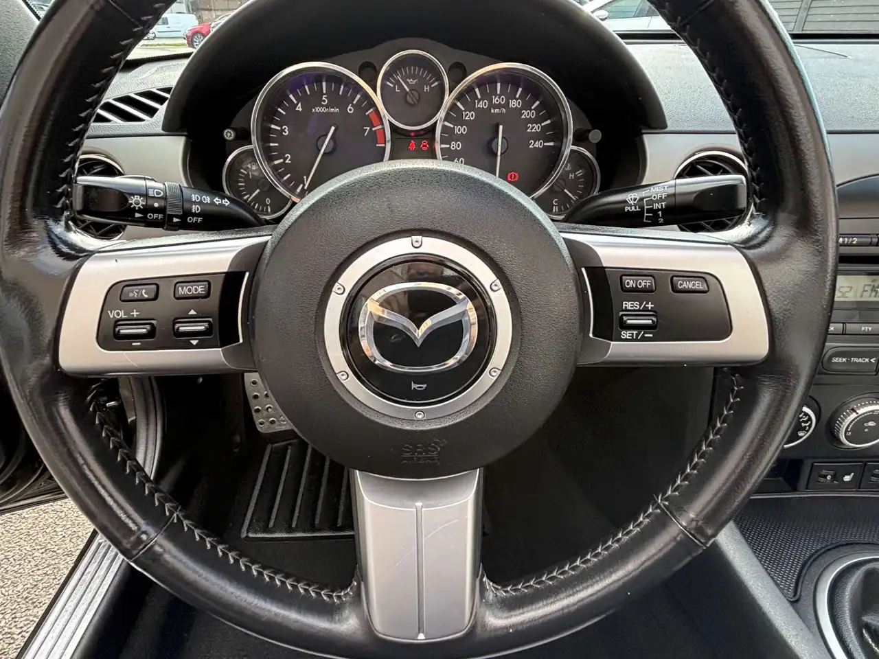 Mazda MX-5 - 12