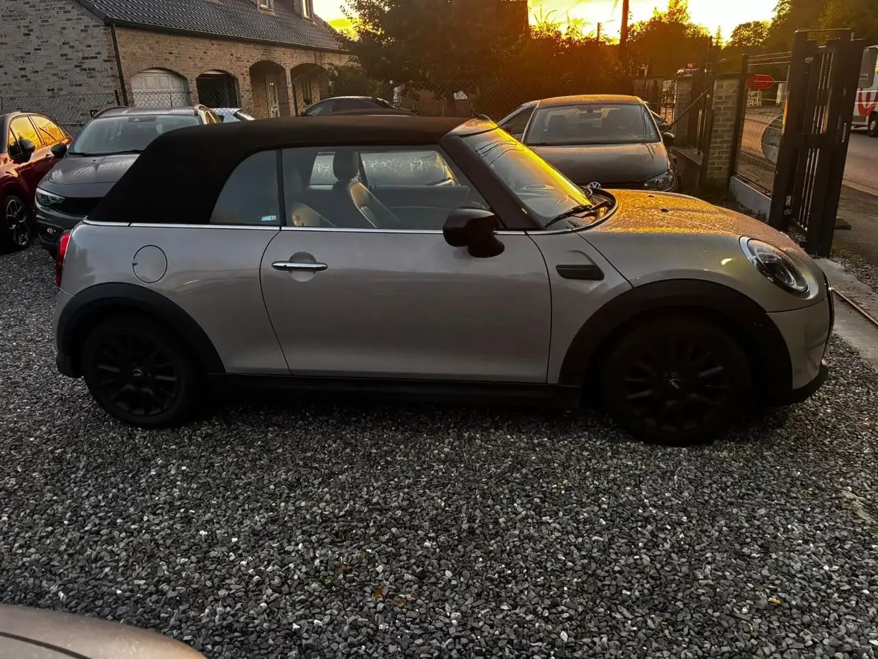 MINI Cooper Cabrio - 4