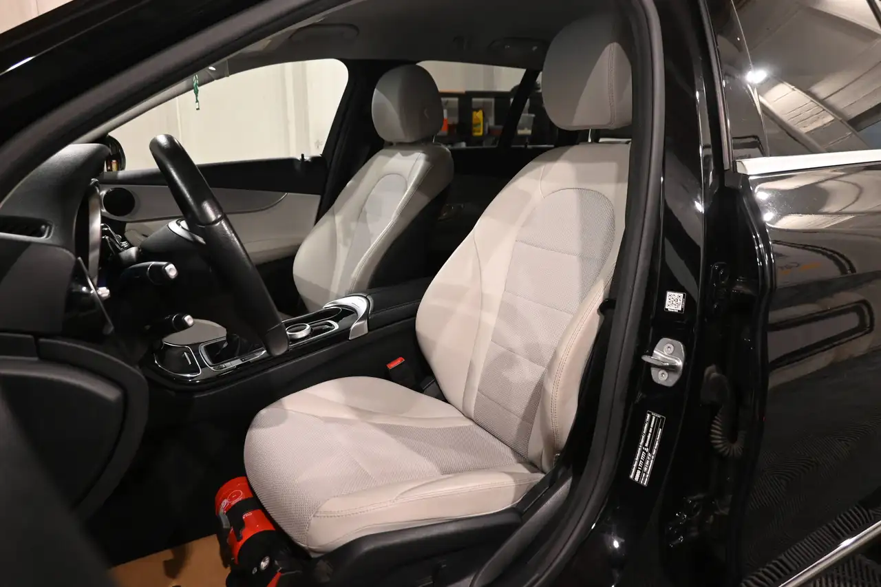 Mercedes-Benz C 180 - 11