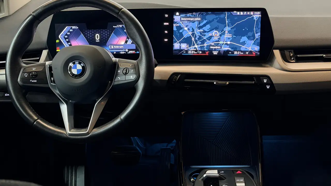 BMW 218 - 10