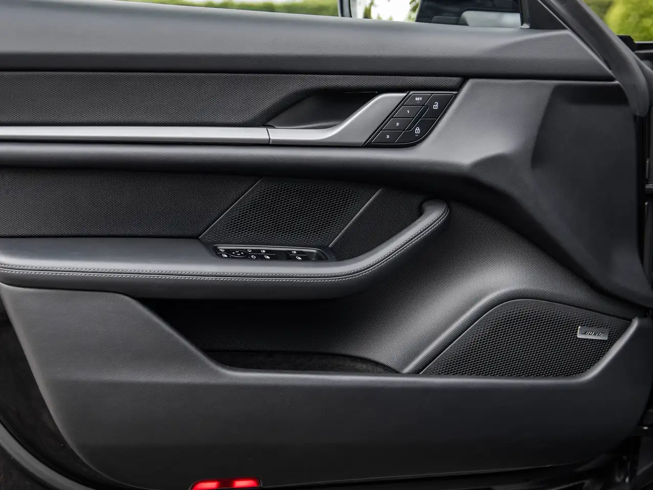 Porsche Taycan - 6