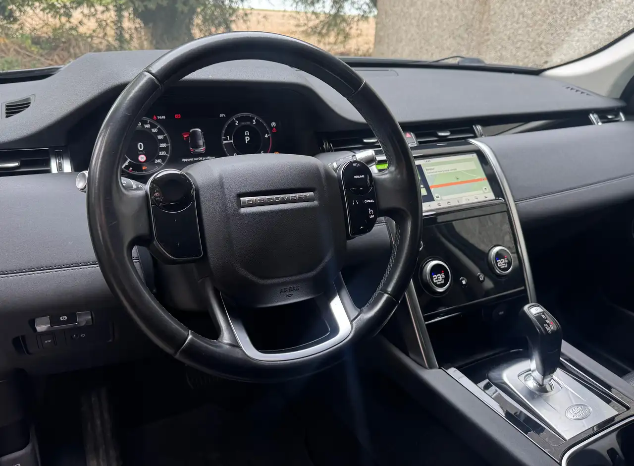 Land Rover Discovery Sport - 9