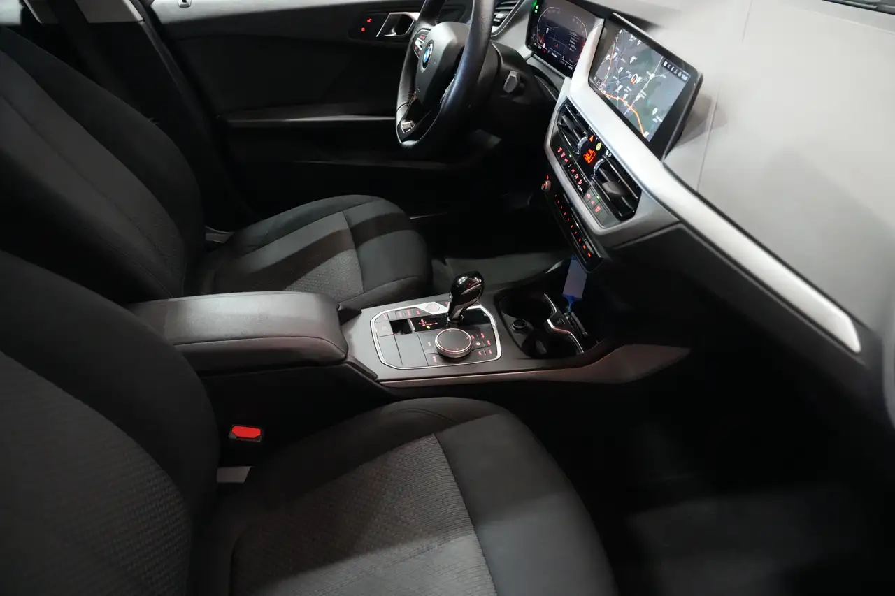 BMW 118 - 9