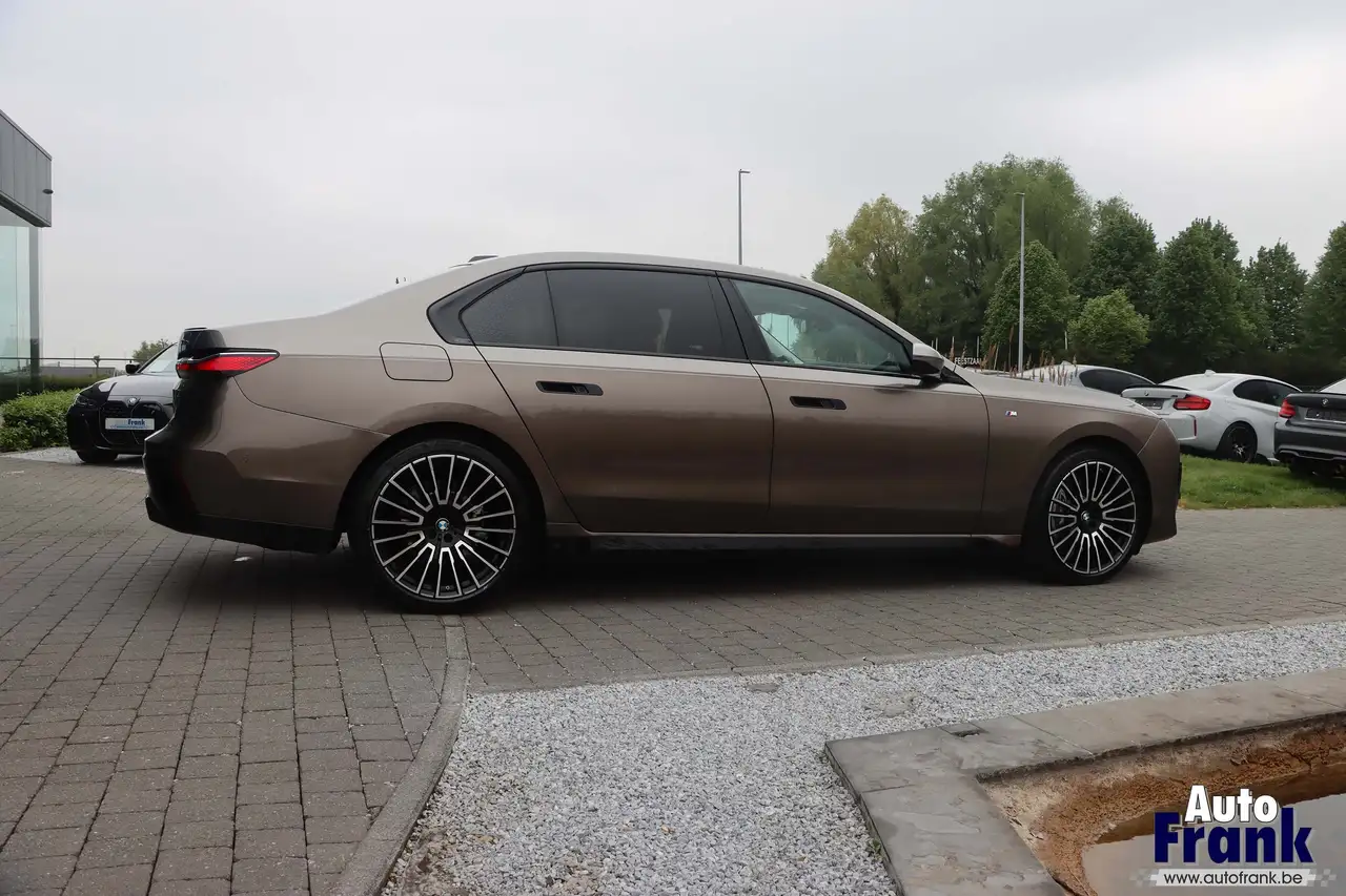 BMW 740 - 8