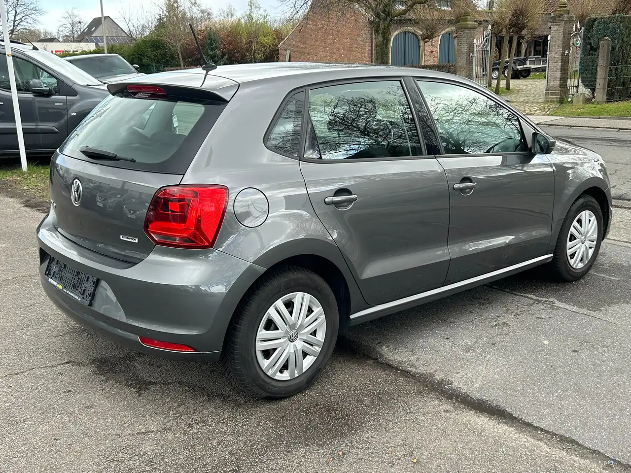 Volkswagen Polo - 3