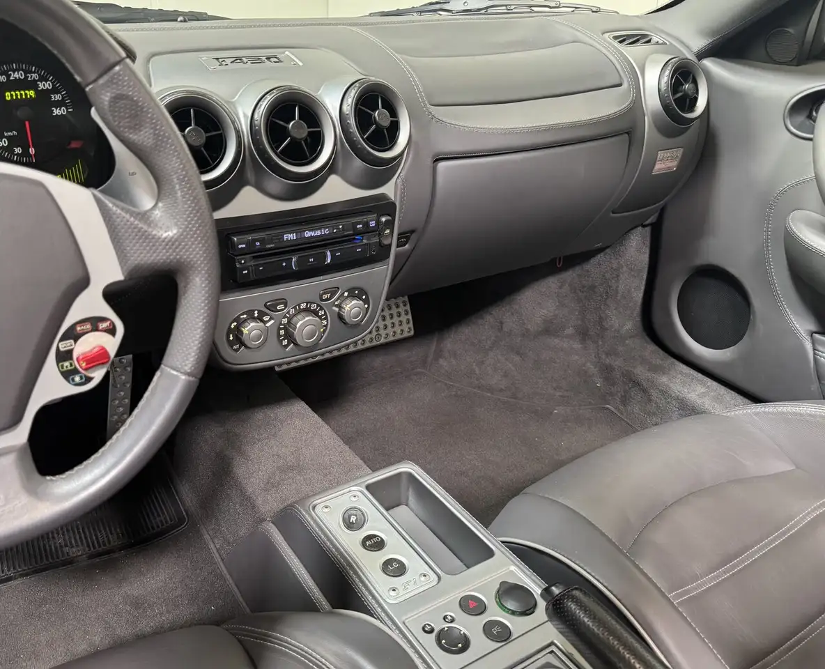 Ferrari F430 - 12