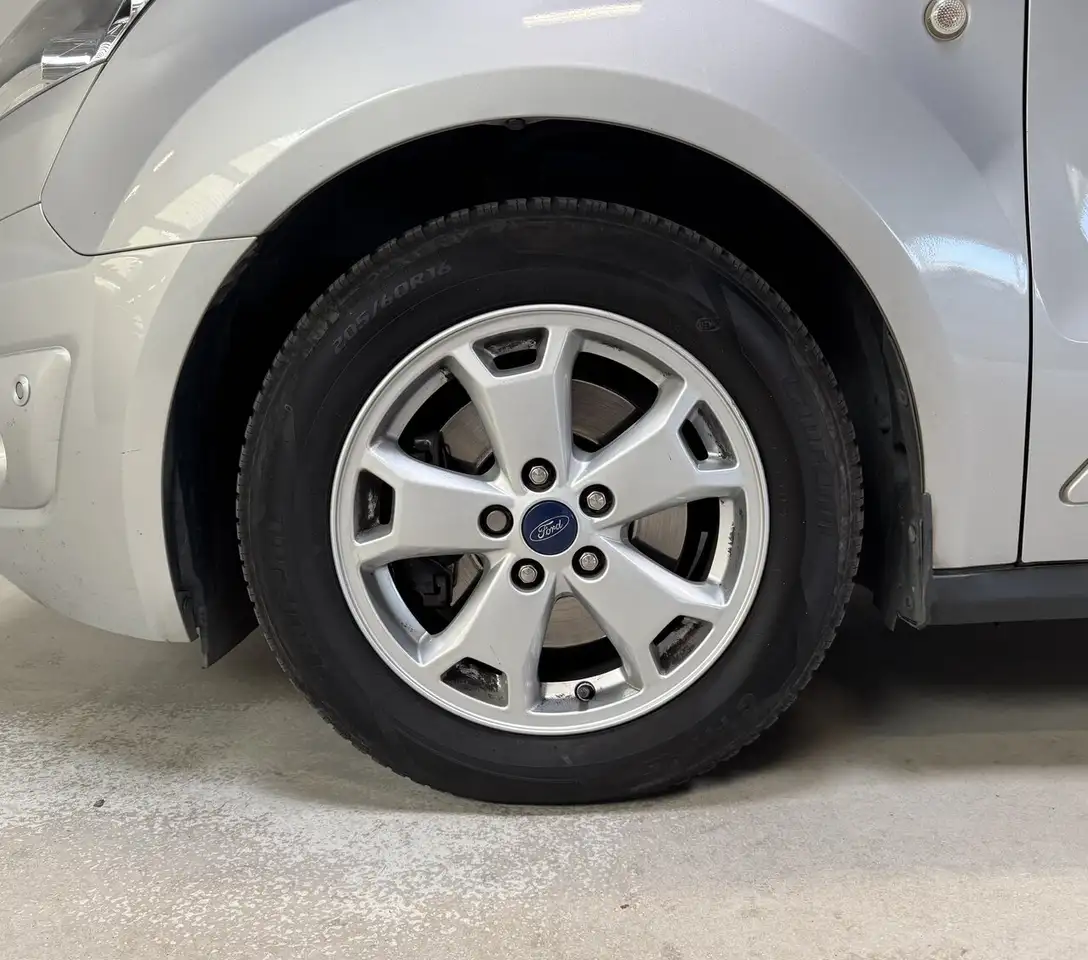 Ford Tourneo - 7