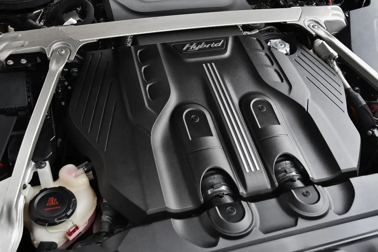 Bentley Flying Spur - 6