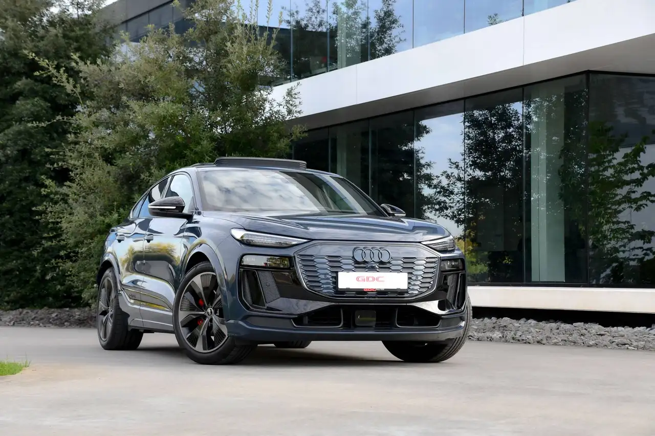 Audi Q6 e-tron - 3