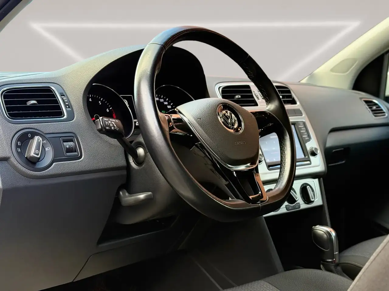 Volkswagen Polo - 9