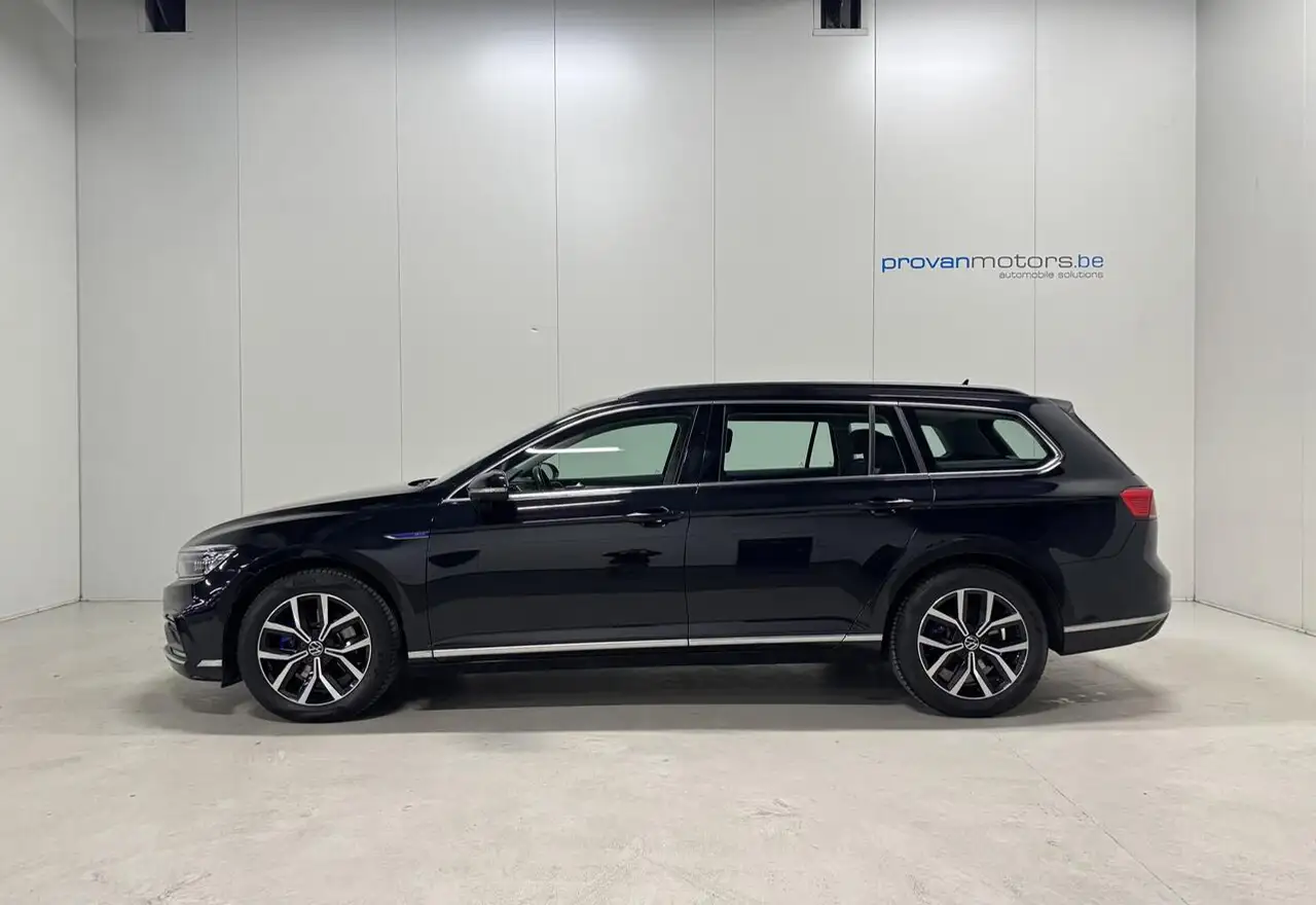 Volkswagen Passat - 8