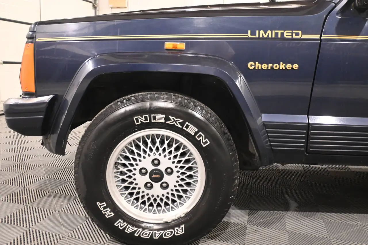 Jeep Cherokee - 6