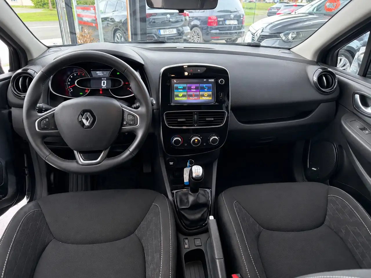 Renault Clio - 7