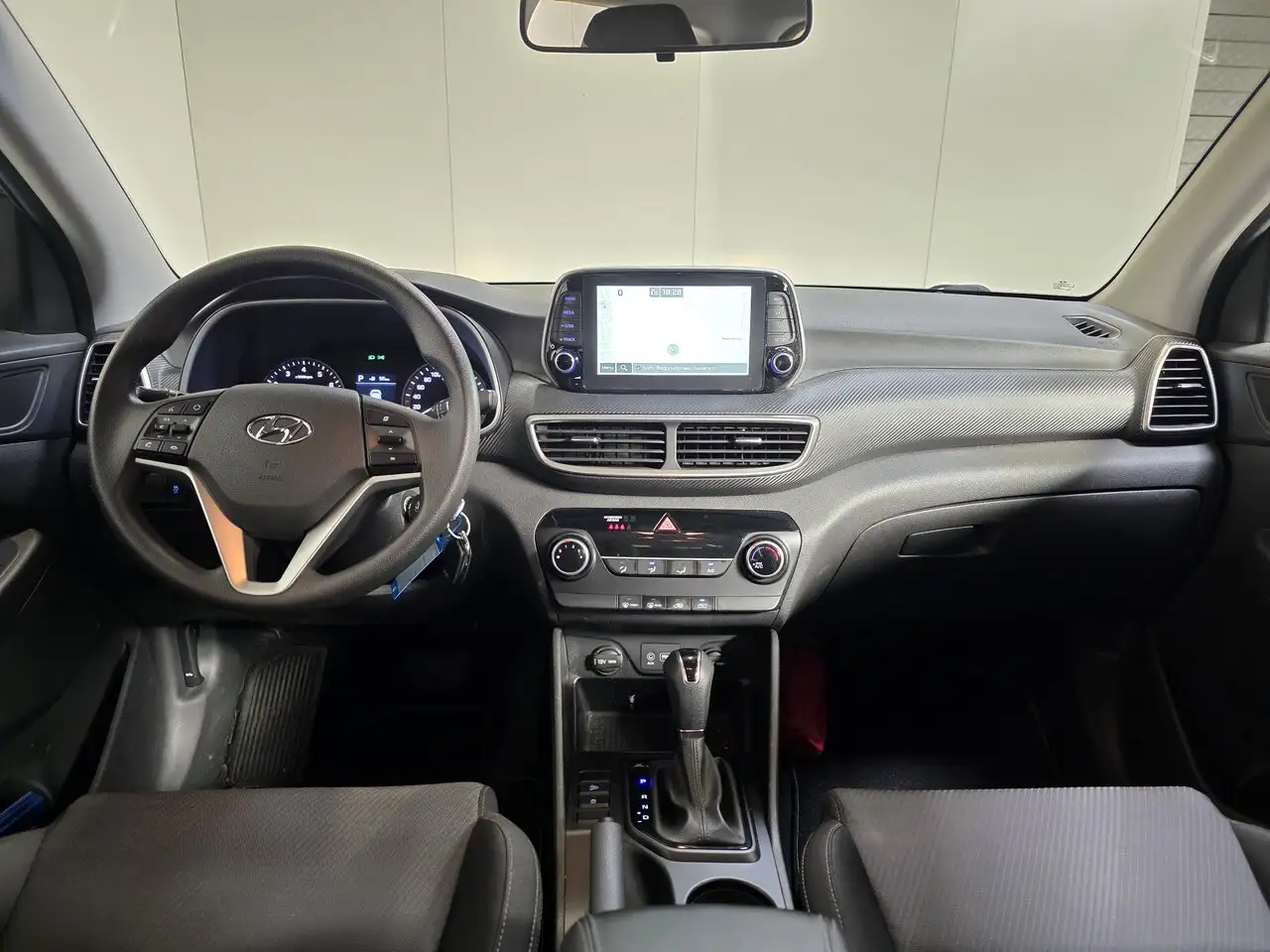 Hyundai TUCSON - 11