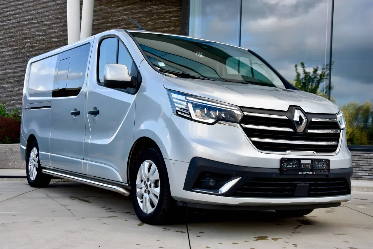 Renault Trafic - 11
