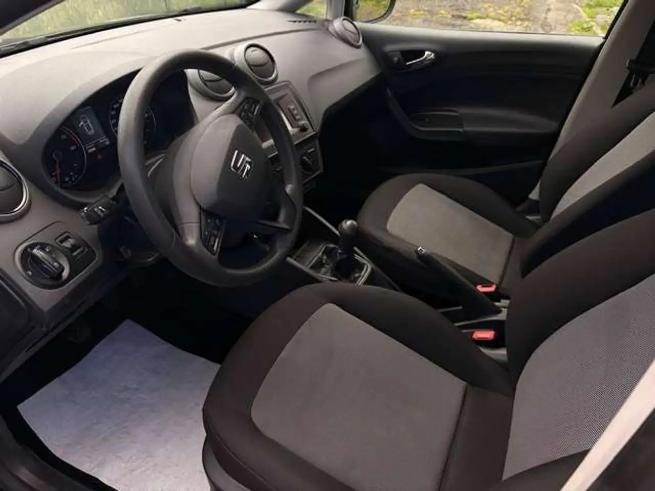 SEAT Ibiza - 10