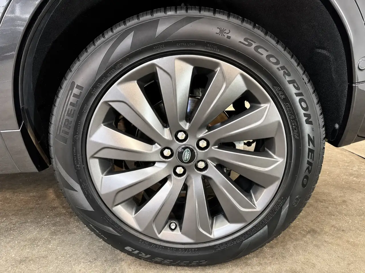 Land Rover Discovery Sport - 10