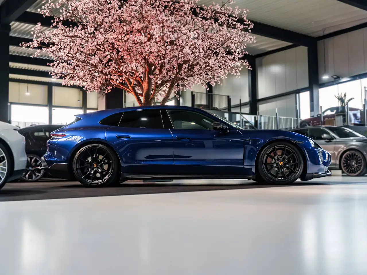 Porsche Taycan - 6