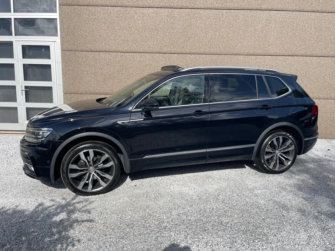 Volkswagen Tiguan - 3