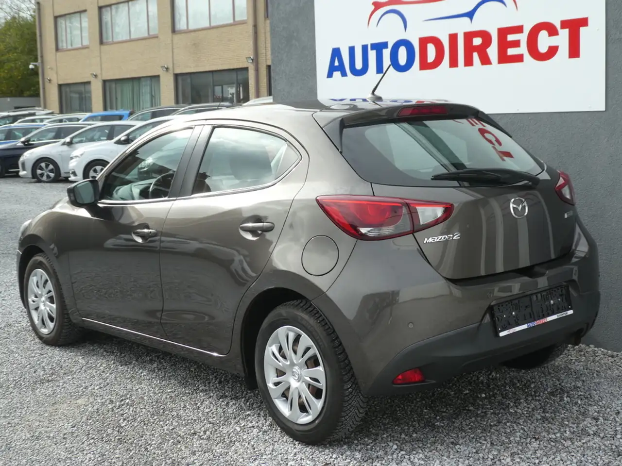 Mazda 2 - 3