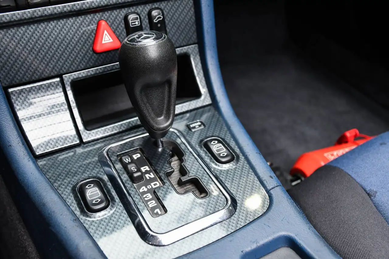 Mercedes-Benz SLK 200 - 9