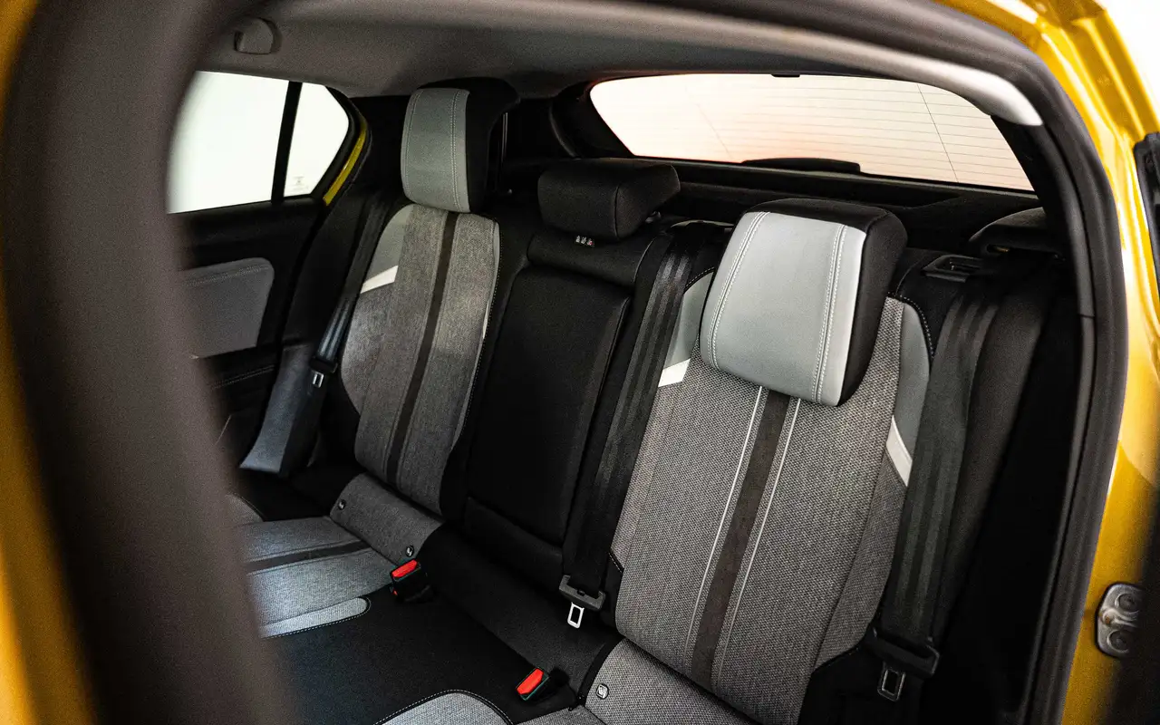 Opel Astra - 7