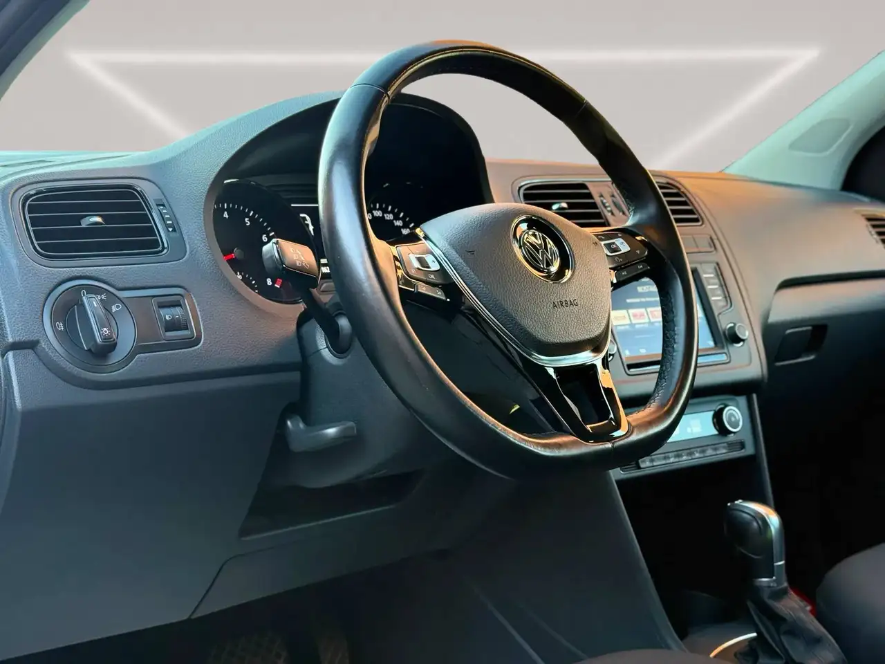 Volkswagen Polo - 9
