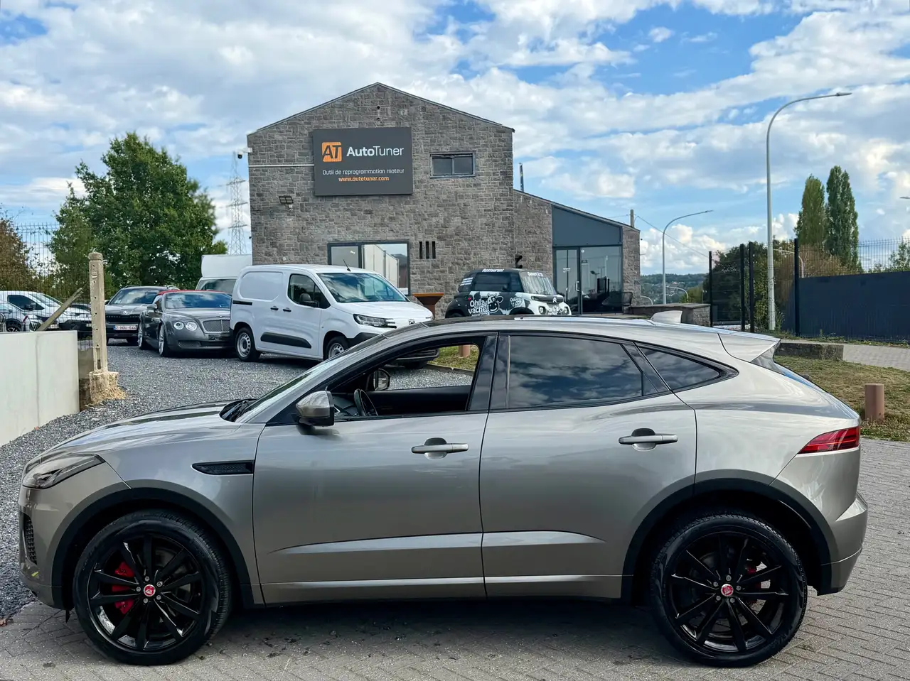 Jaguar E-Pace - 8