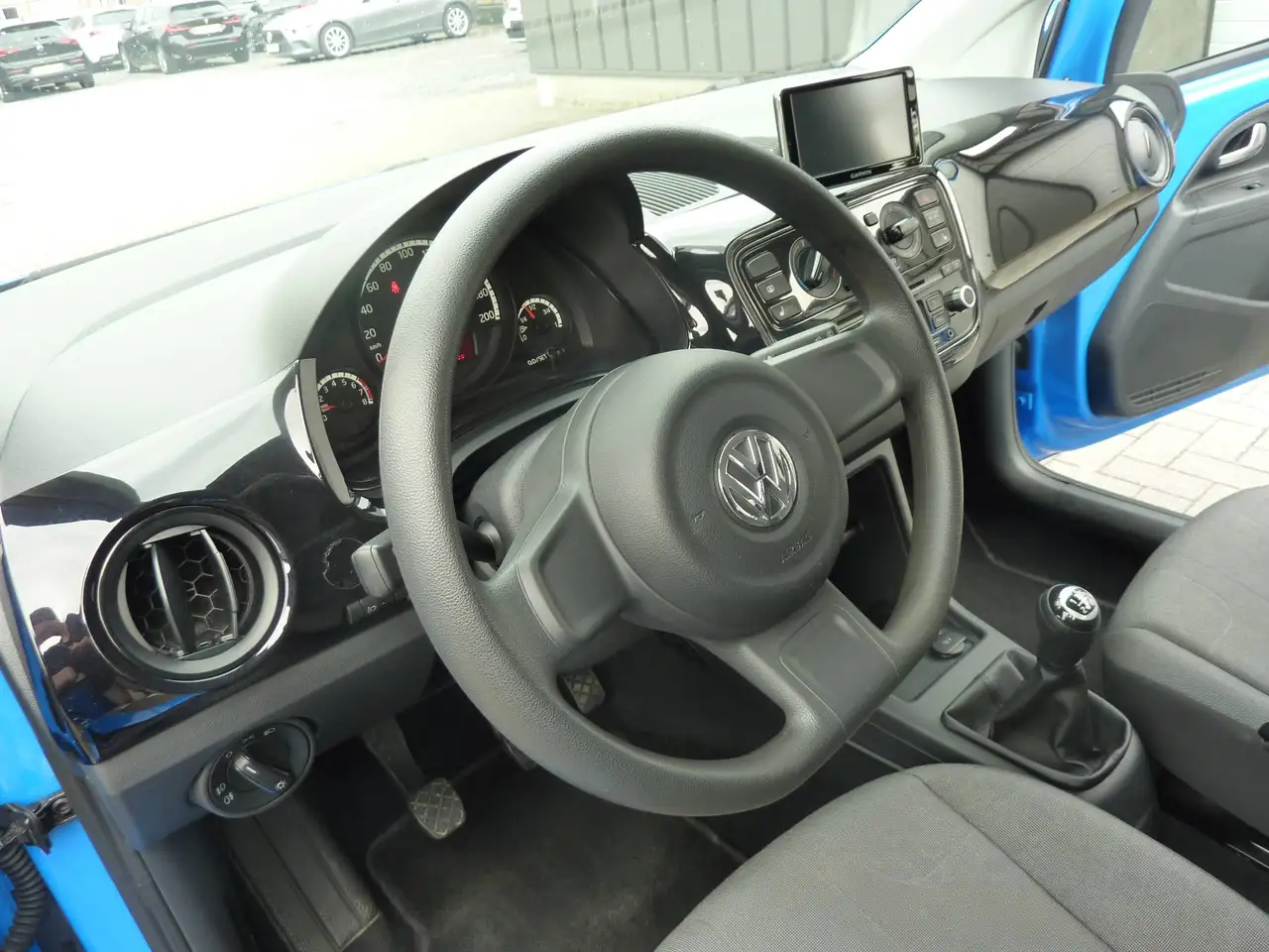 Volkswagen up! - 11