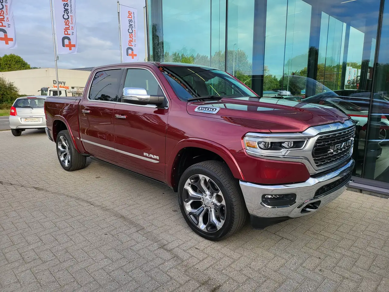 Dodge RAM - 8
