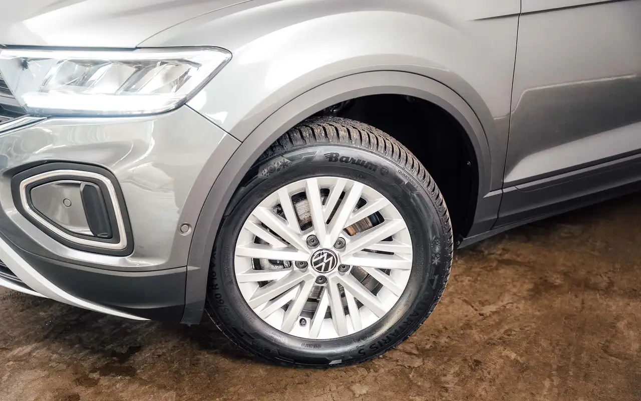 Volkswagen T-Roc - 5
