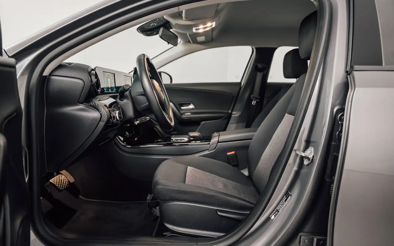 Mercedes-Benz A 180 - 11