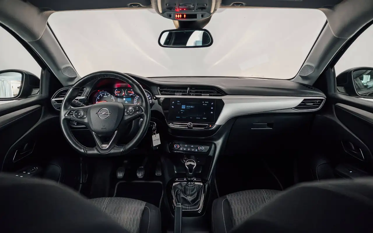 Opel Corsa - 11