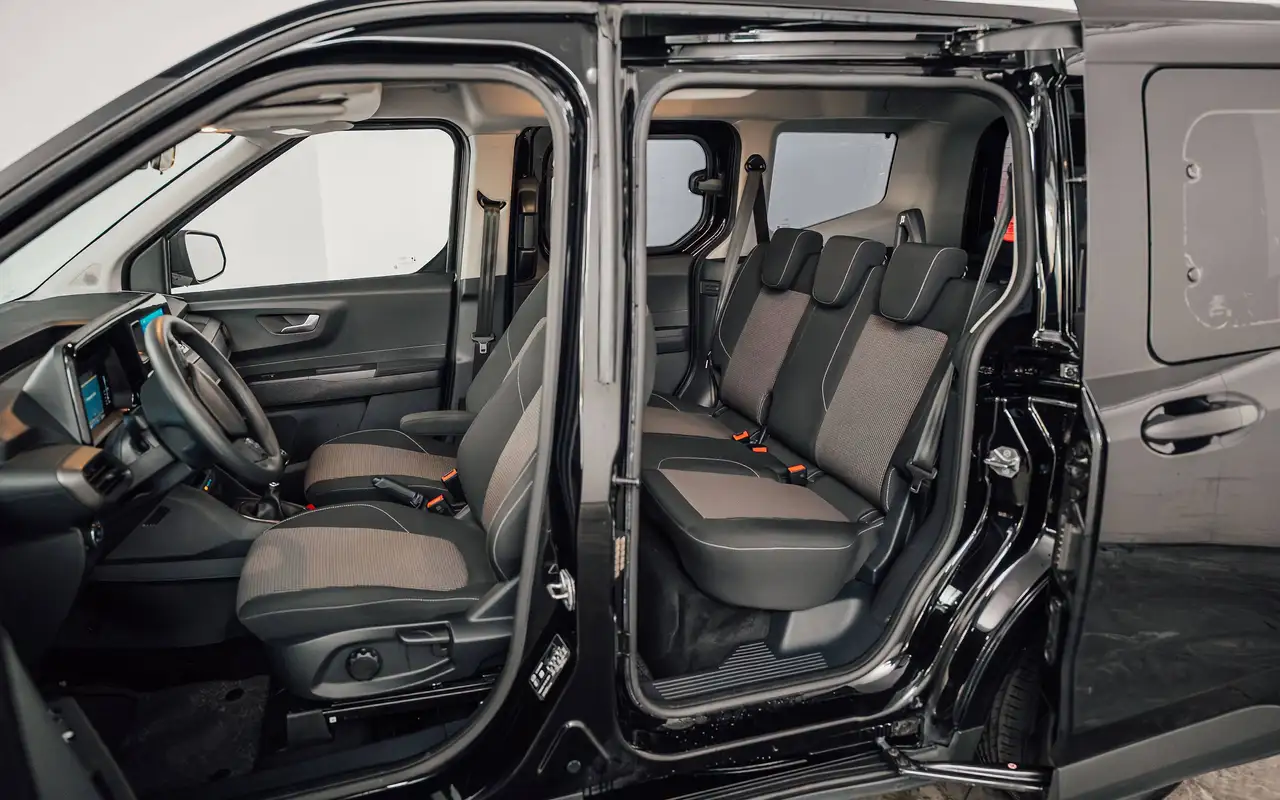 Ford Tourneo Courier - 9