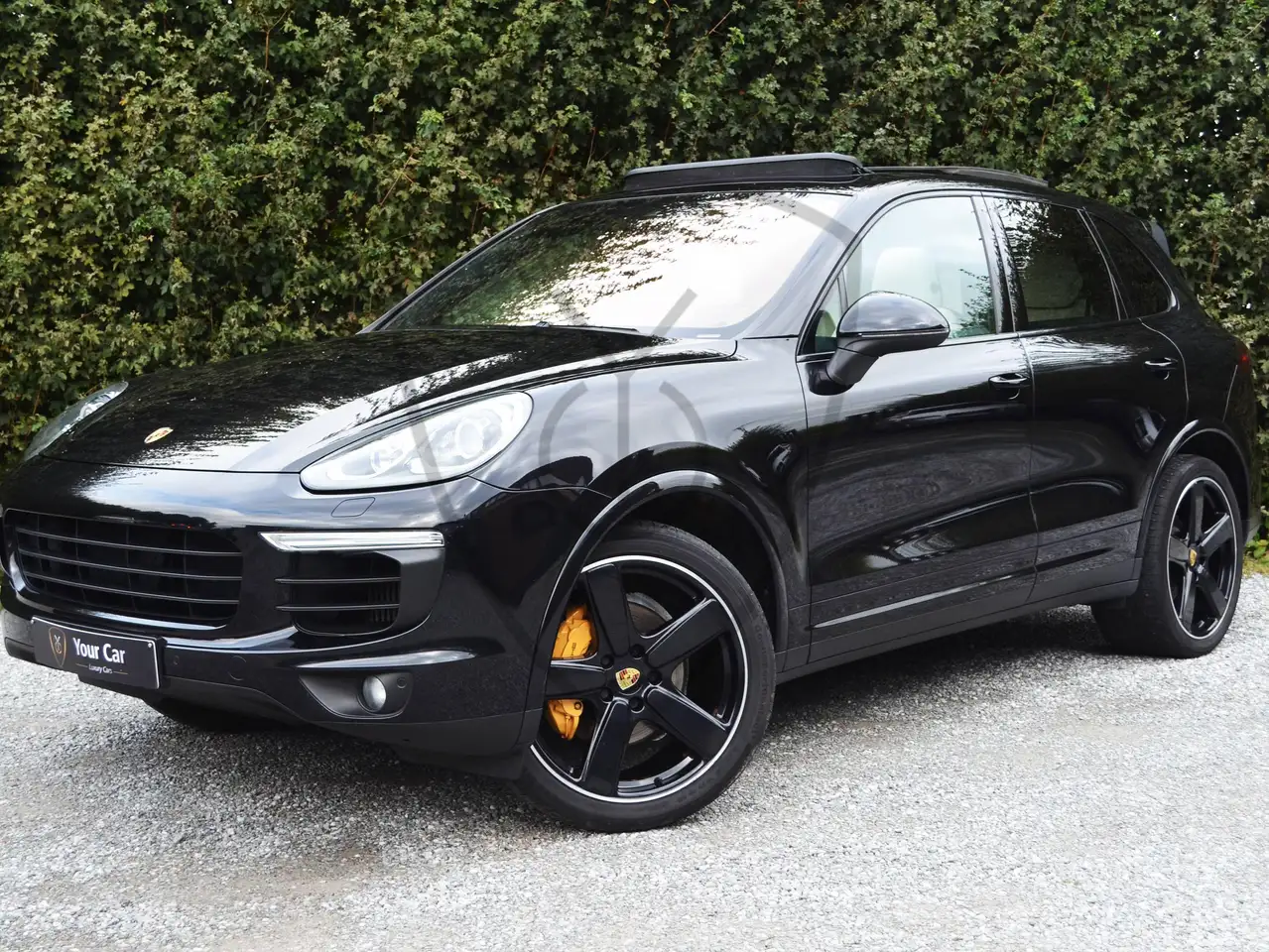 Porsche Cayenne - 1