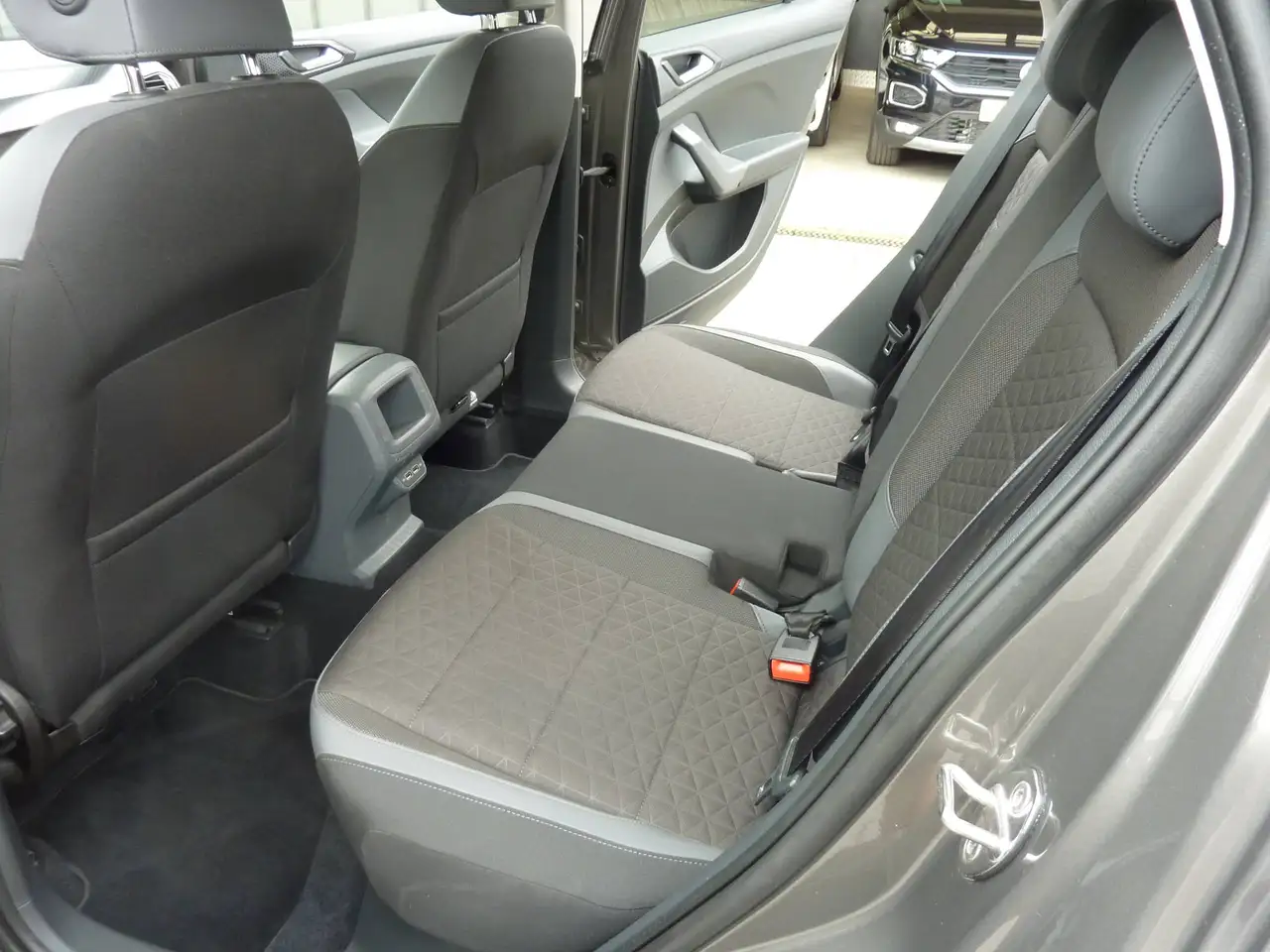 Volkswagen T-Cross - 10
