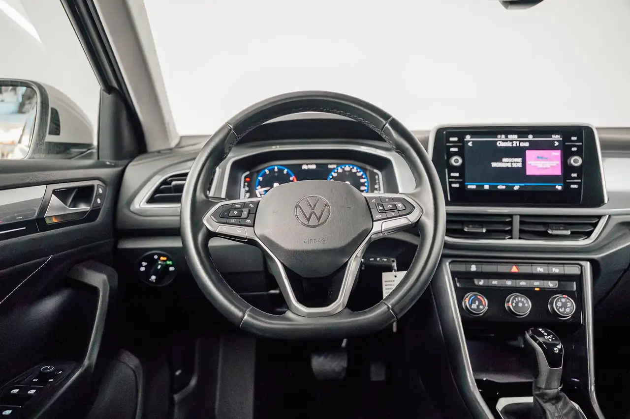 Volkswagen T-Roc - 12