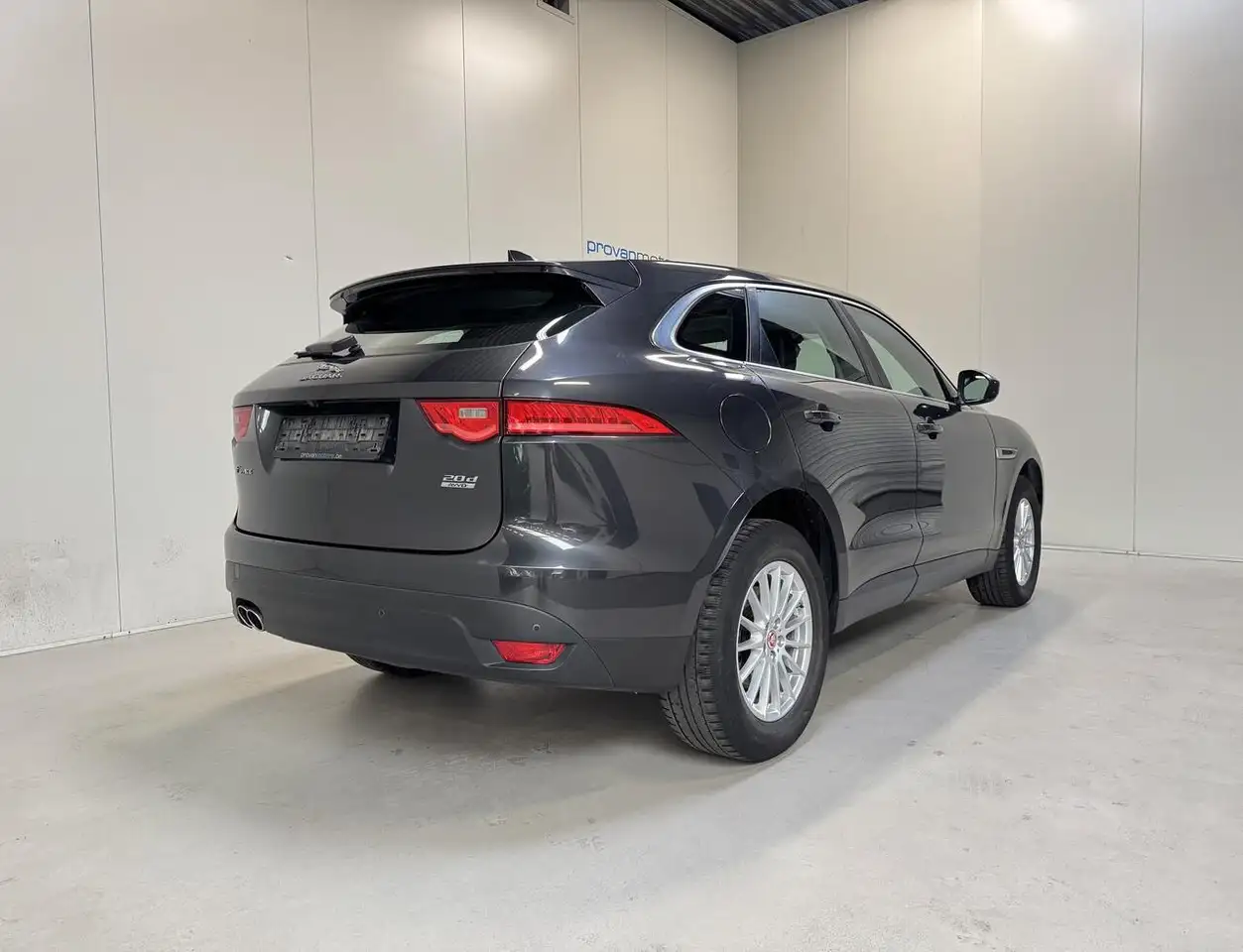 Jaguar F-Pace - 3