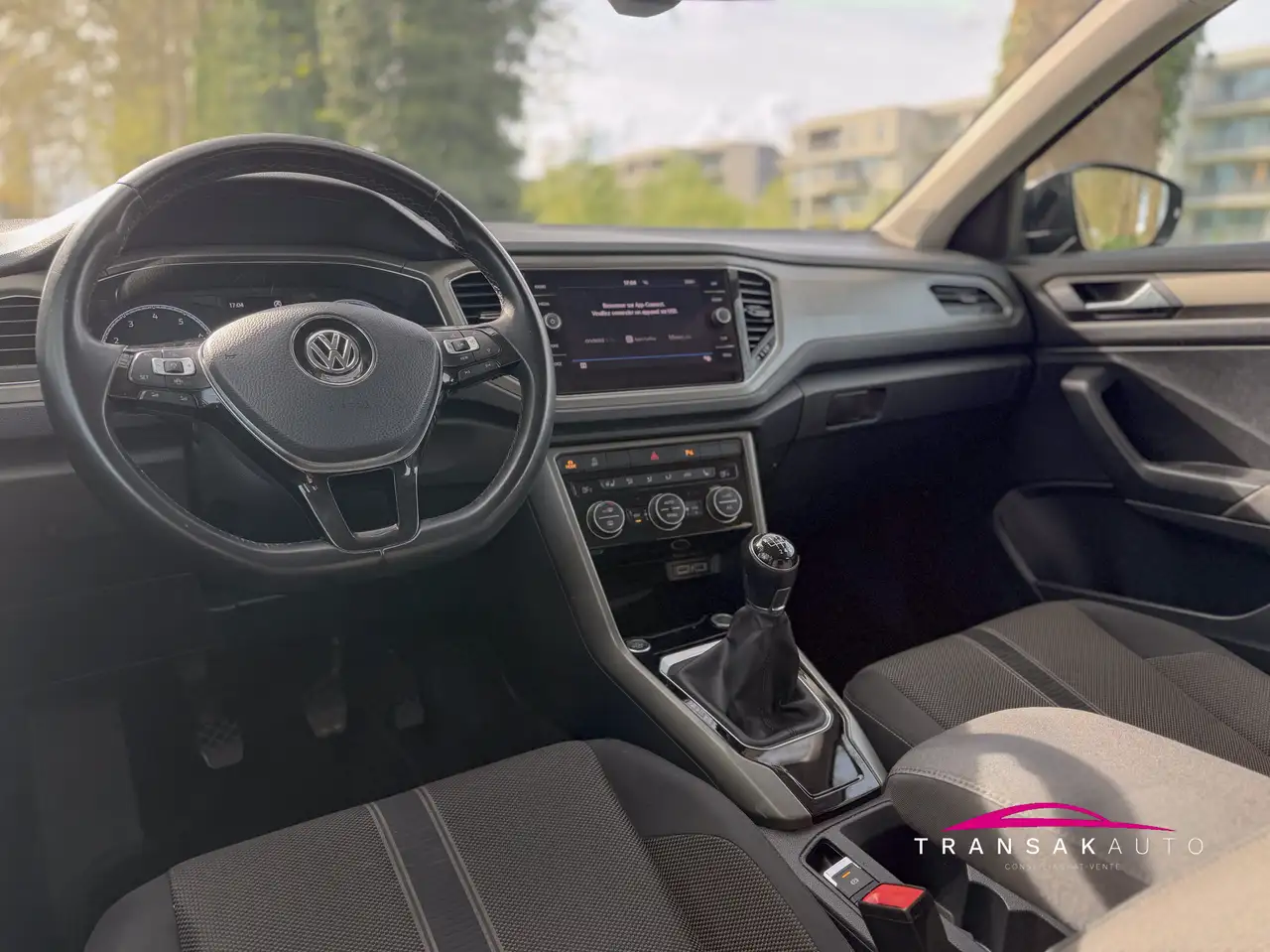 Volkswagen T-Roc - 8