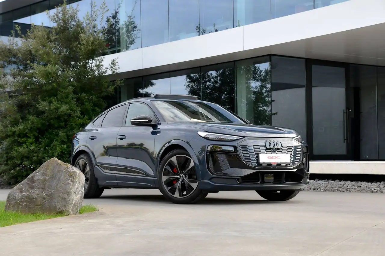Audi Q6 e-tron - 8