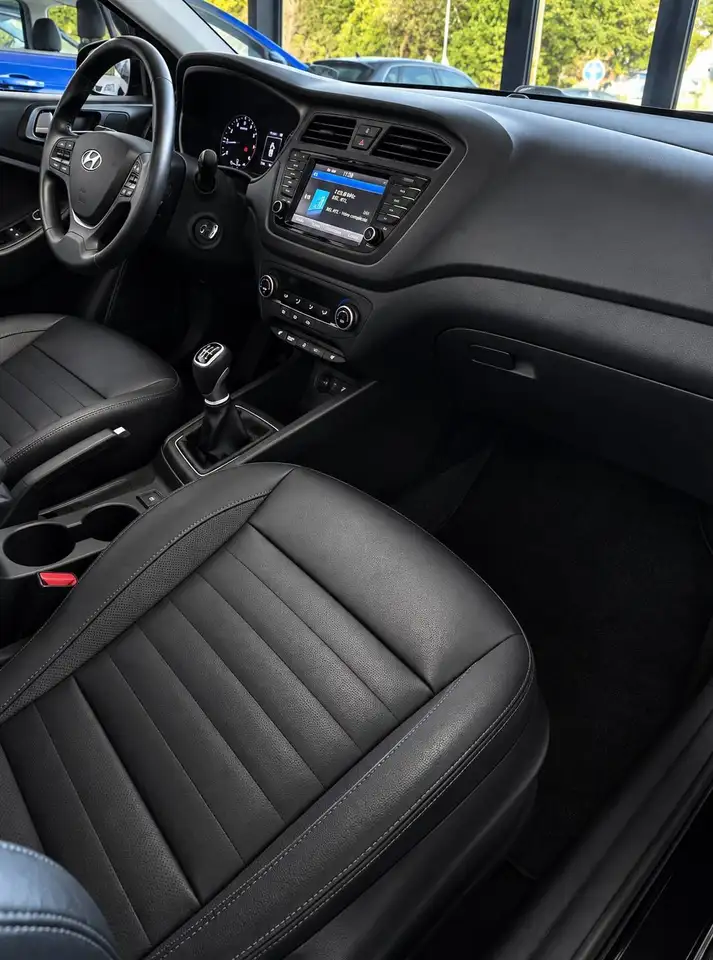 Hyundai i20 - 10