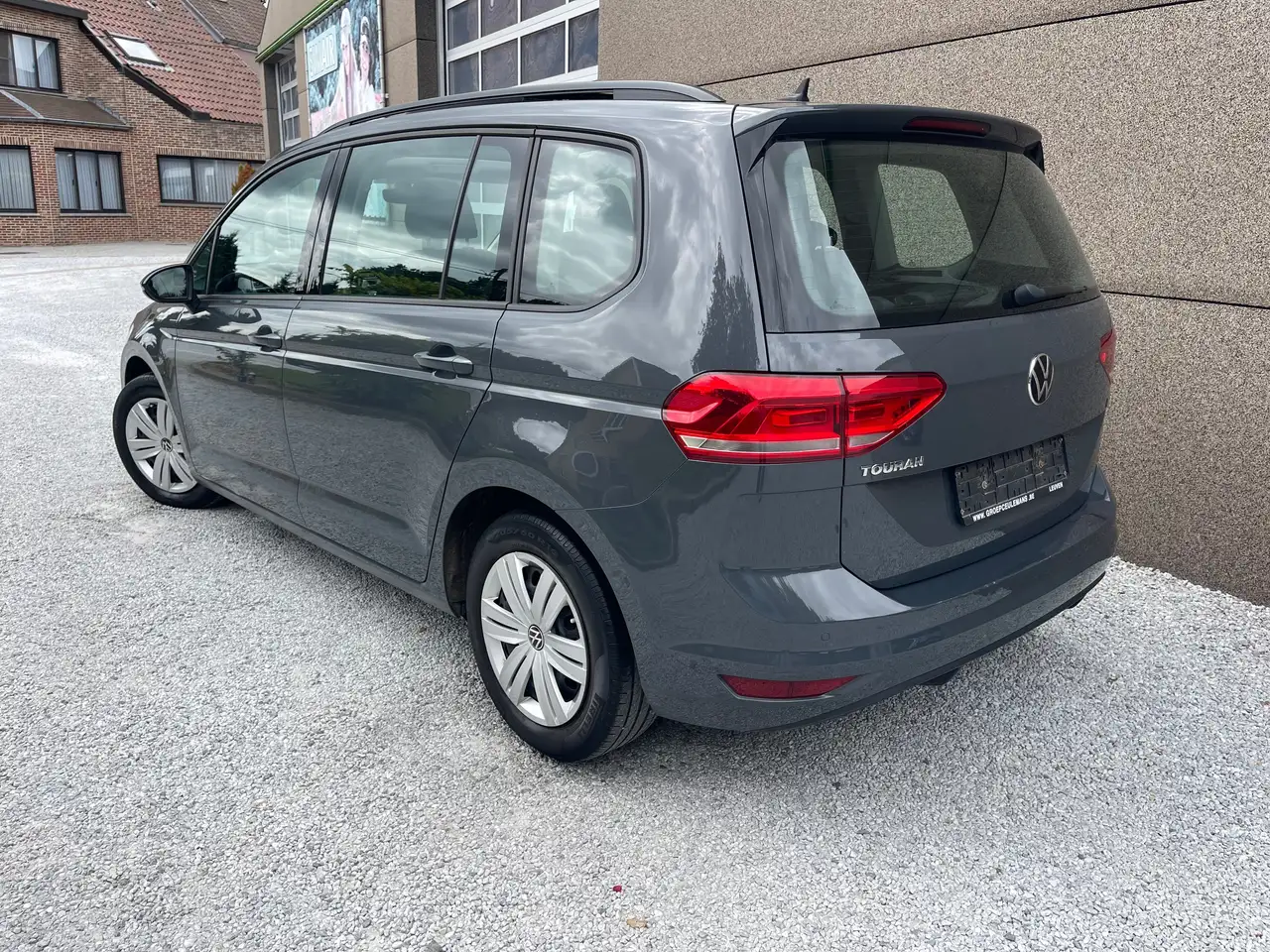 Volkswagen Touran - 3