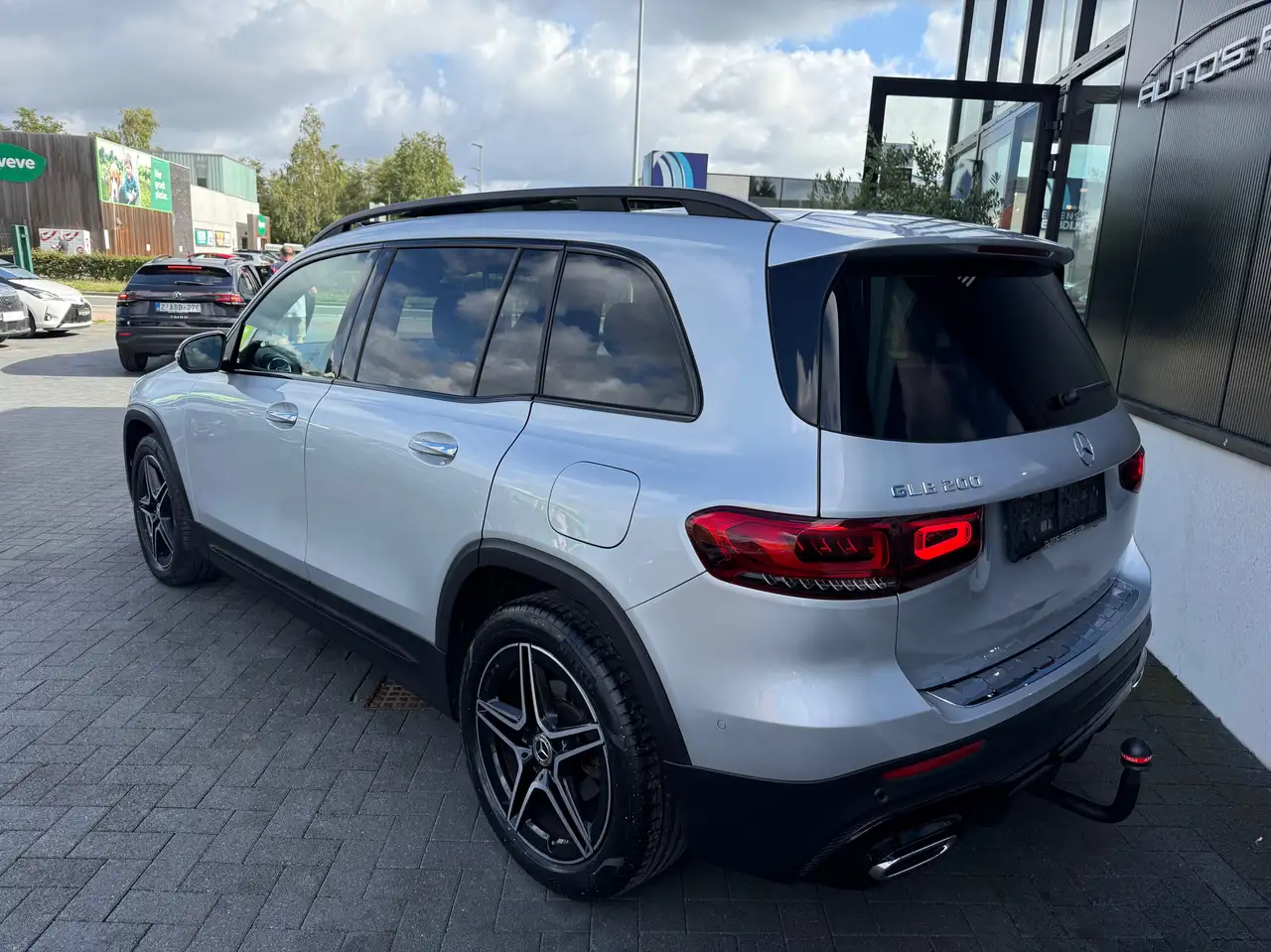 Mercedes-Benz GLB 200 - 5