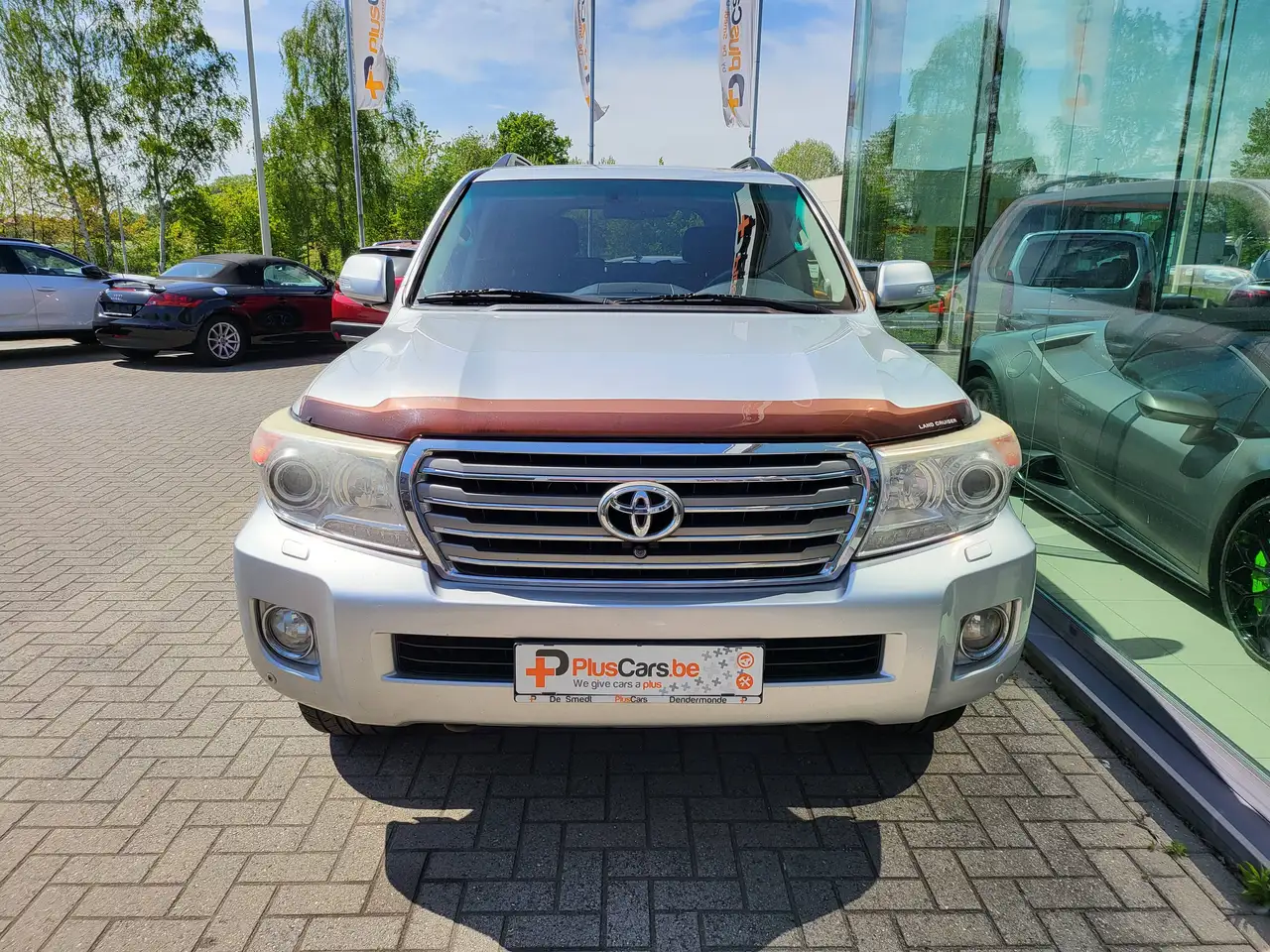 Toyota Land Cruiser - 2