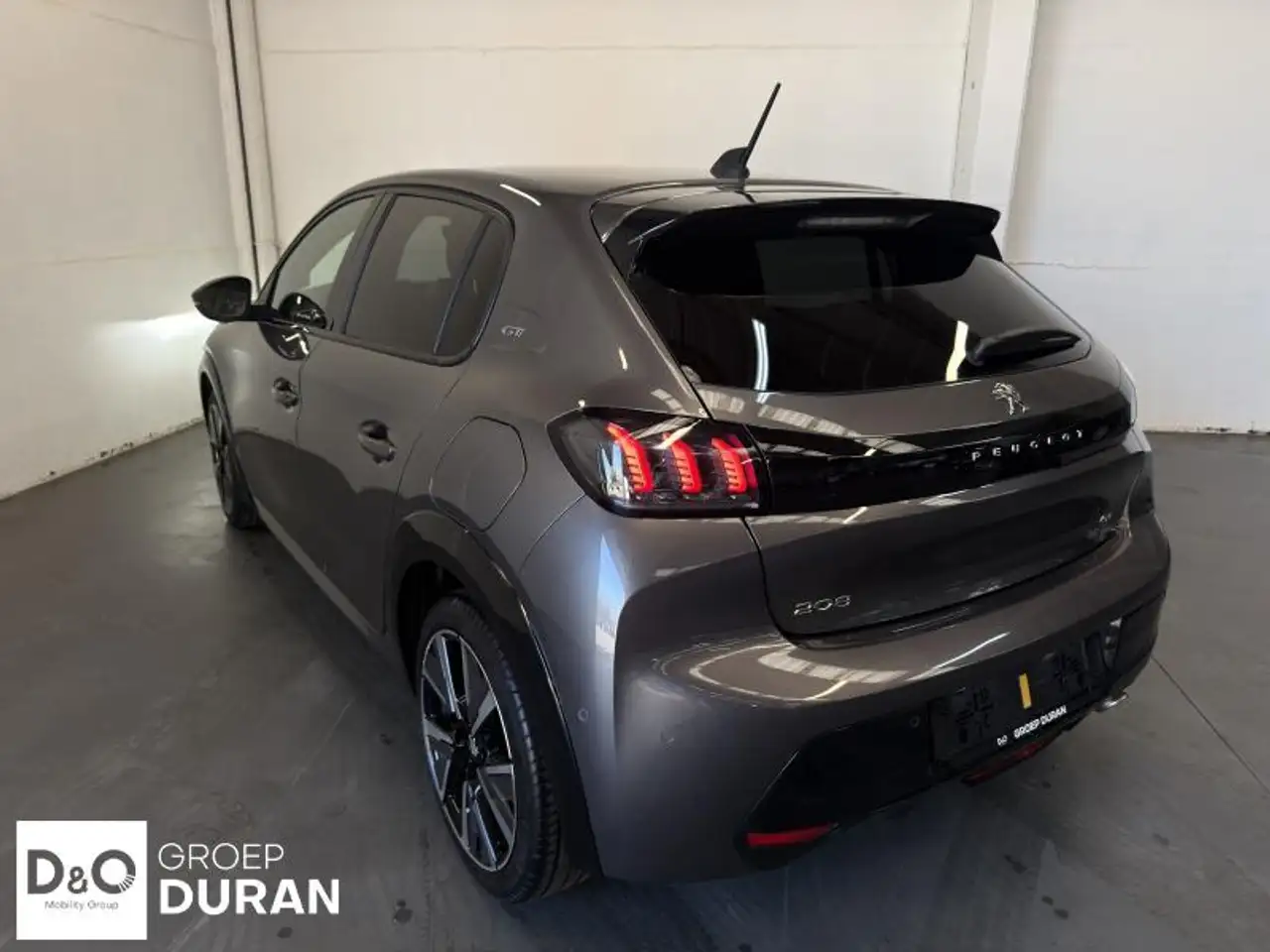 Peugeot 208 - 6