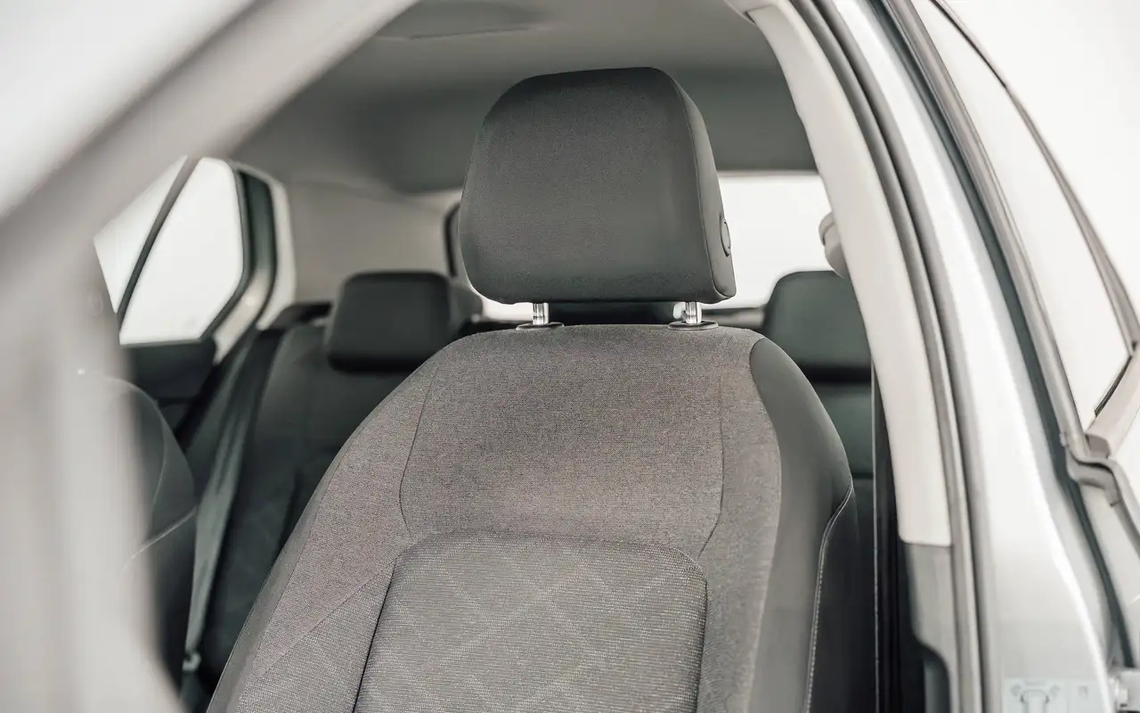 Volkswagen Golf - 12