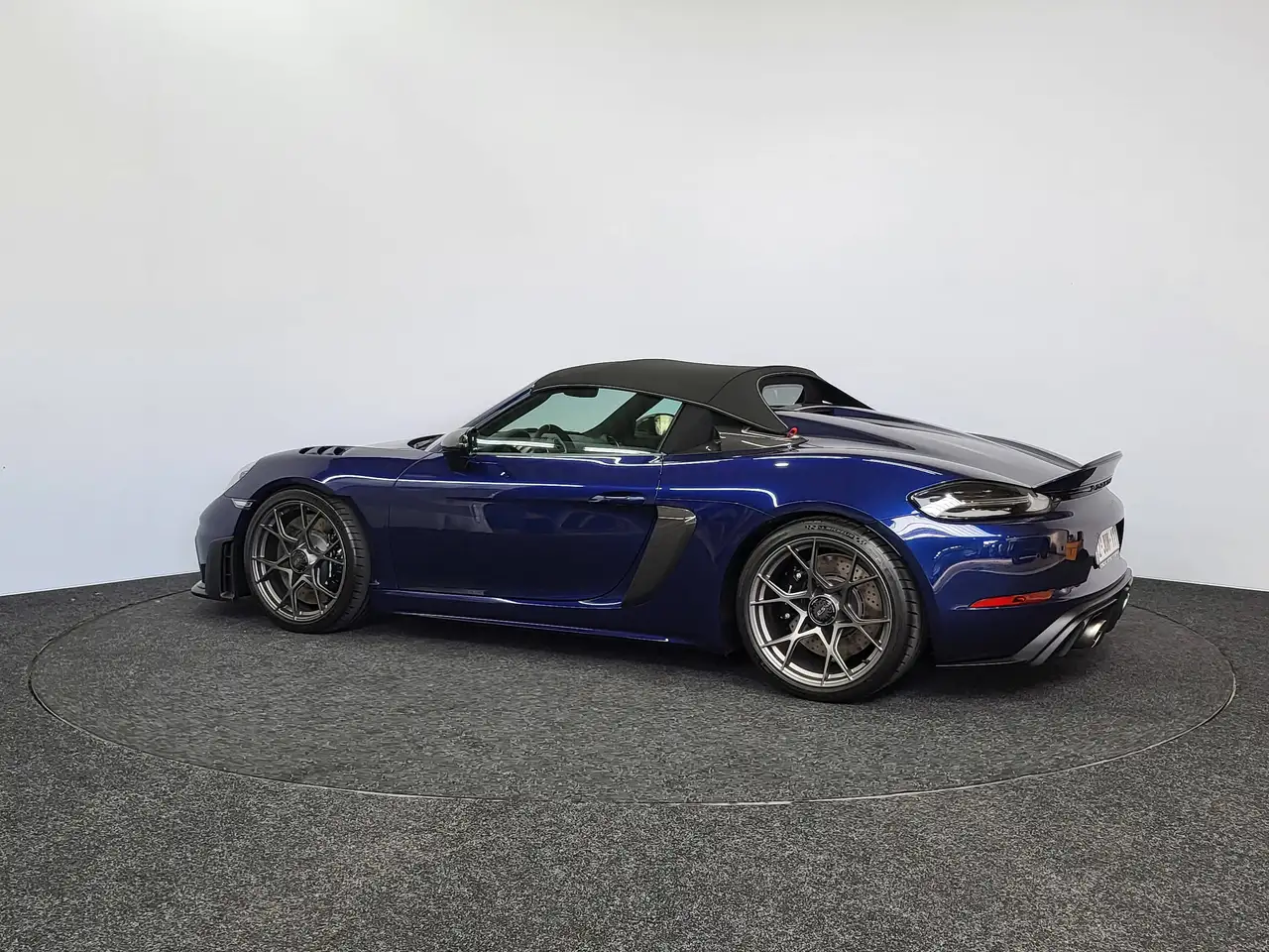 Porsche 718 Spyder - 4